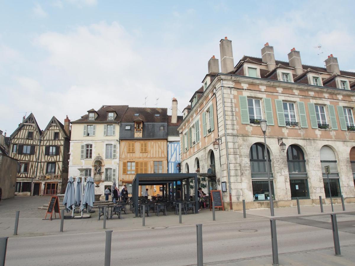 Le Mont Brenn Apartment Auxerre Exterior foto